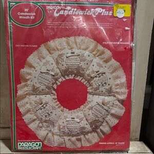 PARAGON -Vintage Candlewick Plus Wreath Kit - Cream